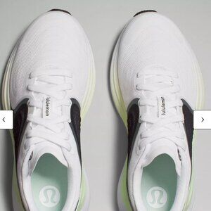 Blissfeel 2 Women's Running Shoe ColourWhite/Black/Kohlrabi Green  - Size 9.5